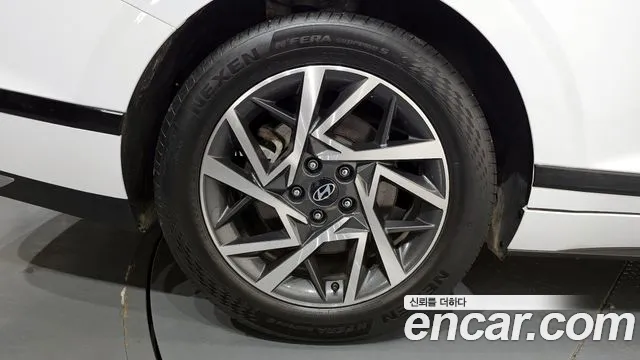 Hyundai Grandeur Grandeur (GN7) — Фото автомобиля 4