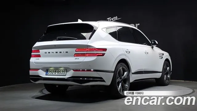 Genesis GV80 — Фото автомобиля 2