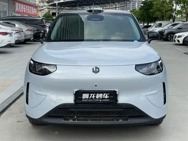 Leapmotor A10 — Фото автомобиля 2
