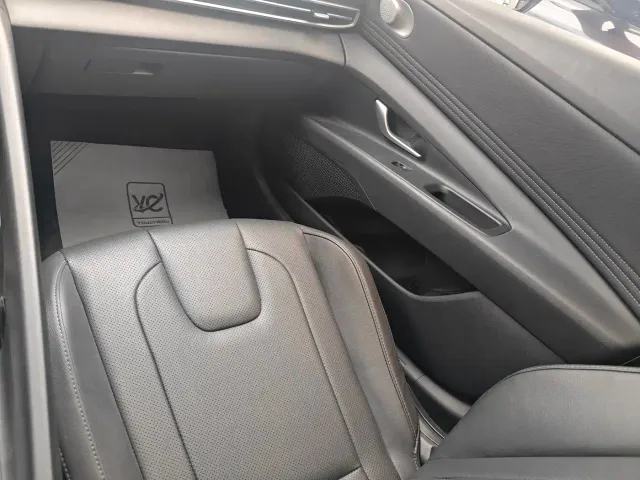 Hyundai Elantra 2023 1.5L CVT GLX Elite Edition — Фото автомобиля 8