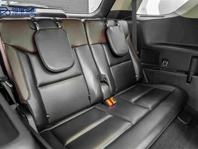 Ford Explorer — Фото автомобиля 17