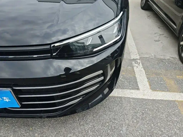 Volkswagen Passat — Фото автомобиля 23