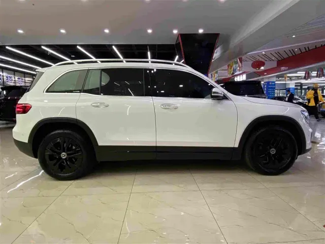 Mercedes-Benz GLB-Class — Фото автомобиля 15