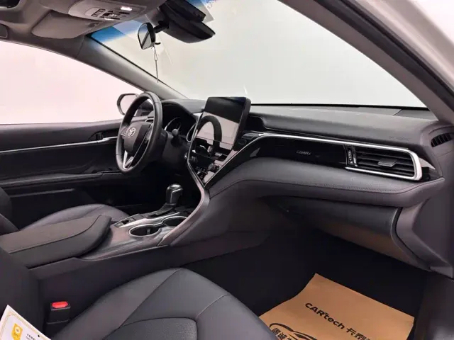 Toyota Camry — Фото автомобиля 11