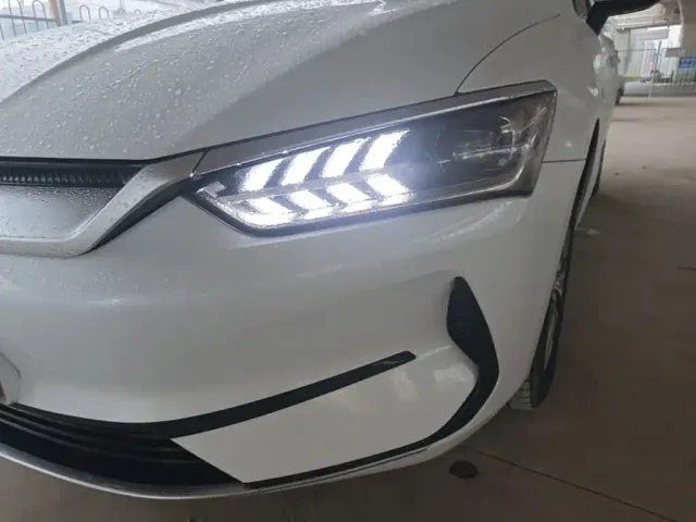 BYD Qin PLUS — Фото автомобиля 23
