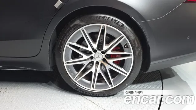 Mercedes-Benz AMG GT 4 двери 43 4MATIC+ — Фото автомобиля 15