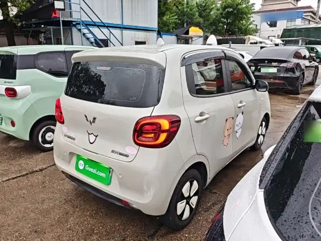 Wuling Hongguang Mini EV — Фото автомобиля 6