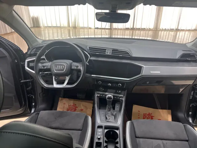 Audi Q3 — Фото автомобиля 13
