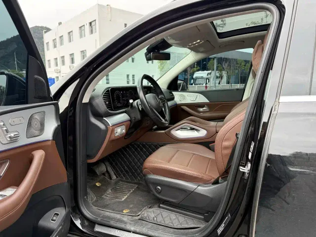Mercedes-Benz GLS-Class — Фото автомобиля 4