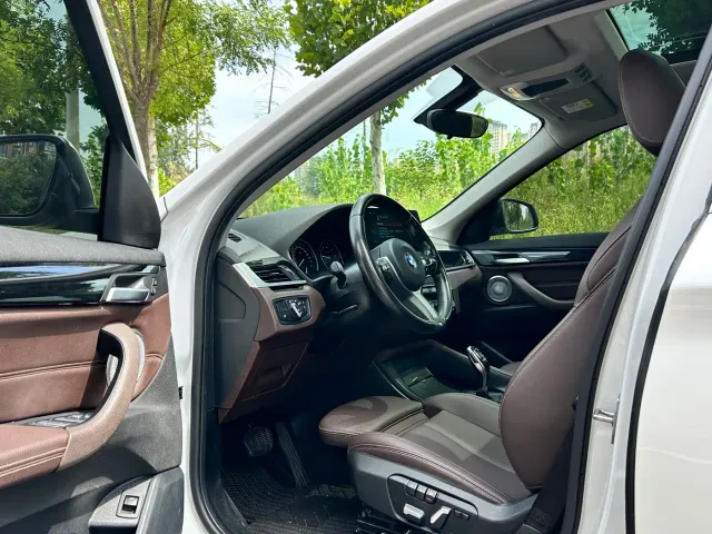 BMW X1 — Фото автомобиля 10