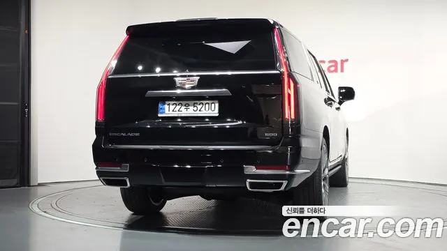 Cadillac Escalade Escalade 5 поколение — Фото автомобиля 4