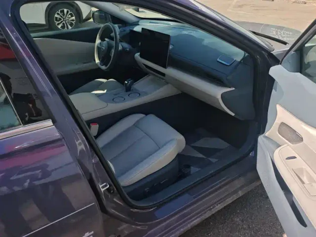 Nissan Teana — Фото автомобиля 8
