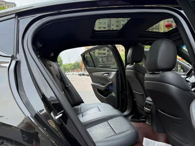 Cadillac CT5 — Фото автомобиля 29