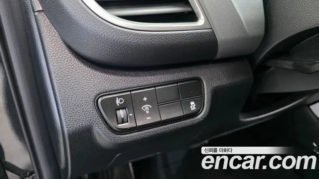 Kia Seltos Новый Seltos Бензин 2.0 2WD — Фото автомобиля 13