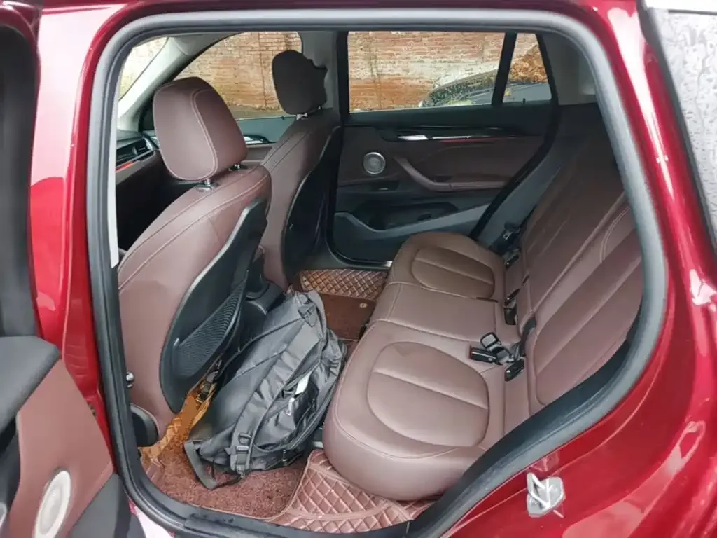 BMW BMW X1 2021 Facelift sDrive25Li Leading — Фото автомобиля 16