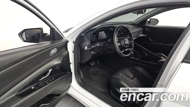 Hyundai AVANTE Новый Avante (CN7) — Фото автомобиля 11
