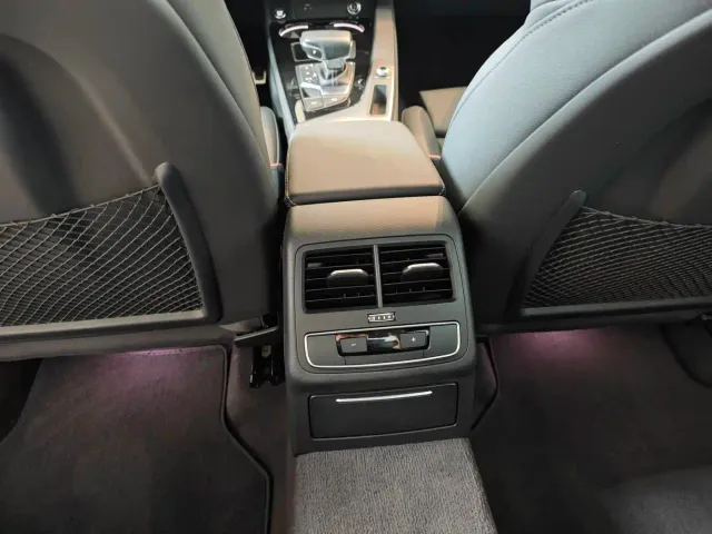 Audi A4L — Фото автомобиля 12