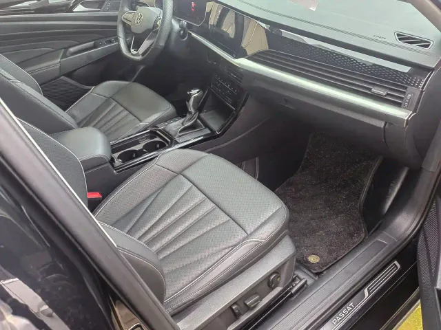 Volkswagen Passat — Фото автомобиля 9