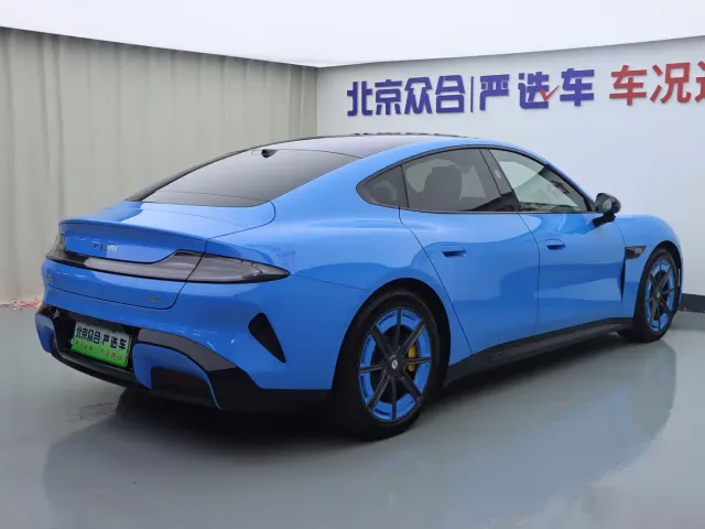 Xiaomi SU7 — Фото автомобиля 24