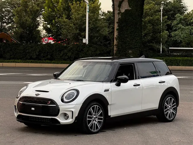 MINI Clubman — Фото автомобиля 16