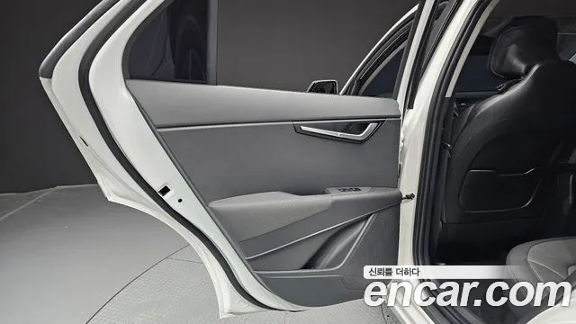 Kia Niro The All New — Фото автомобиля 14