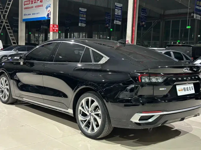 Ford Mondeo — Фото автомобиля 6