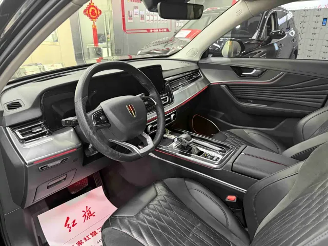 Hongqi HS5 — Фото автомобиля 4