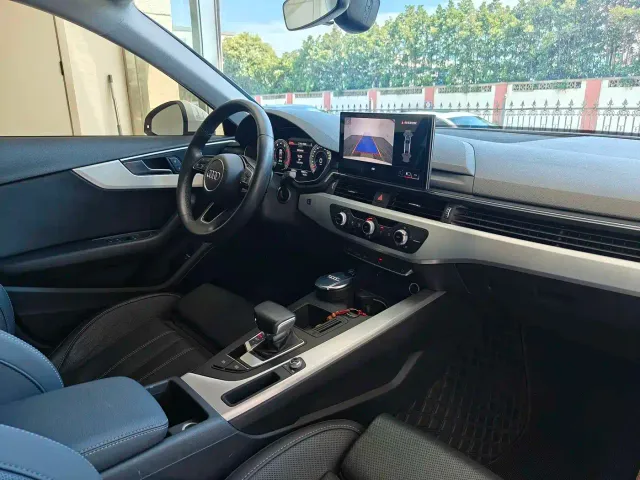 Audi A4L — Фото автомобиля 14