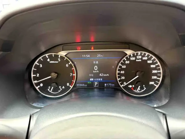 Nissan Teana — Фото автомобиля 16