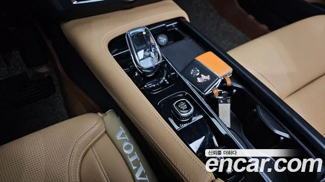Volvo S90 — Фото автомобиля 12