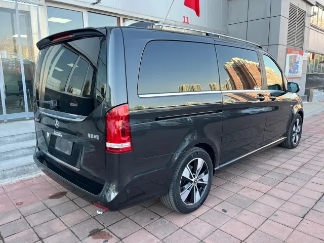 Mercedes-Benz V-Class — Фото автомобиля 4
