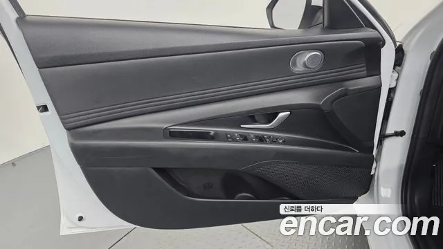 Hyundai Avante CN7 — Фото автомобиля 13