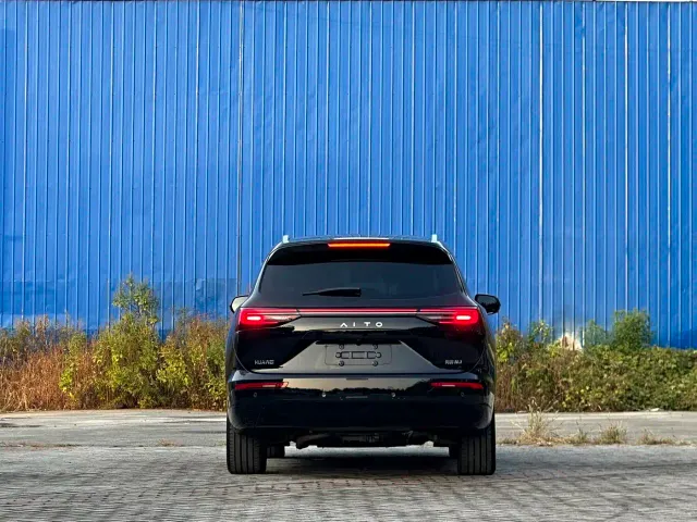 Aito M7 — Фото автомобиля 7