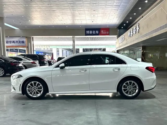 Mercedes-Benz A-Class — Фото автомобиля 17
