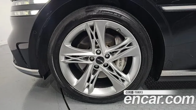 Genesis G90 Бензин 3.5 турбо AWD — Фото автомобиля 5