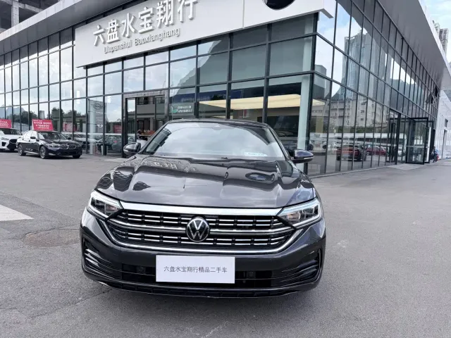 Фотография автомобиля — Volkswagen Sagitar