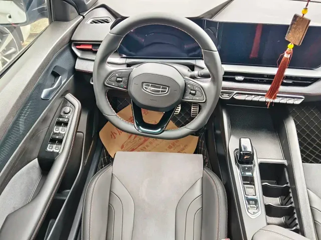 Geely Binrui — Фото автомобиля 6