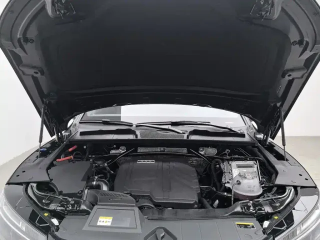 Audi Q5L — Фото автомобиля 6