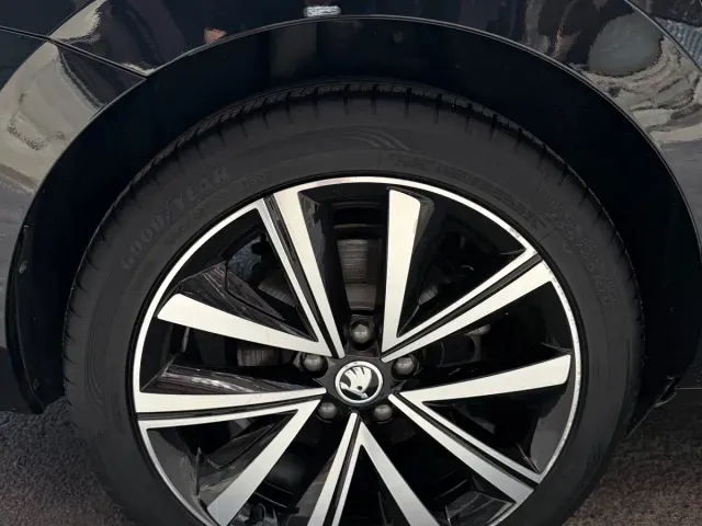 Skoda Superb — Фото автомобиля 19