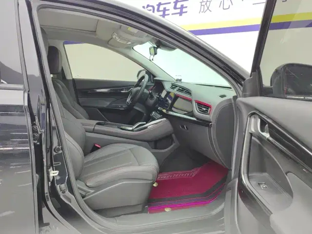 Dongfeng Fengshen AX7 — Фото автомобиля 8
