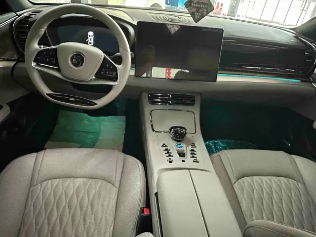 BYD Han — Фото автомобиля 5
