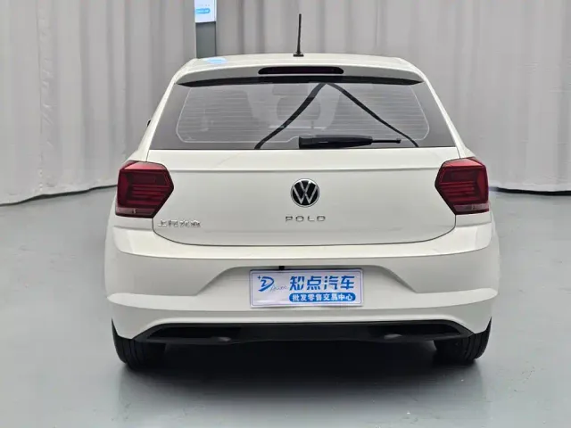 Volkswagen Polo — Фото автомобиля 6