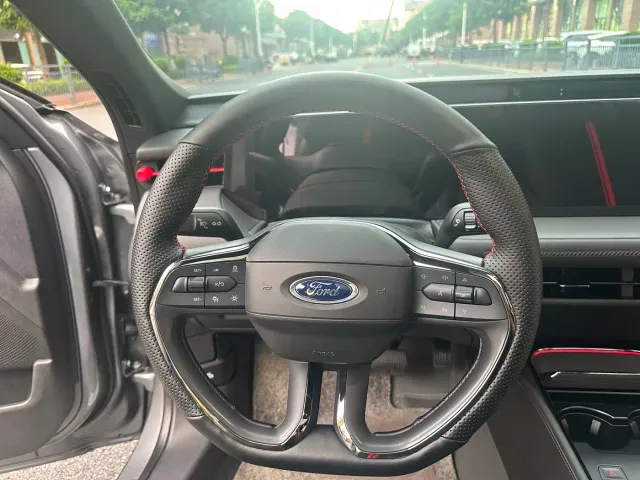 Ford Mondeo — Фото автомобиля 8