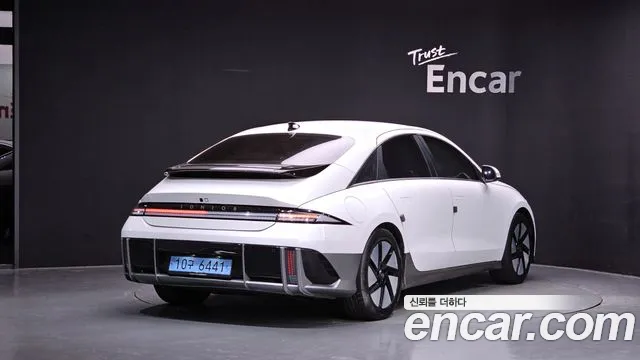Hyundai Ioniq 6 — Фото автомобиля 2