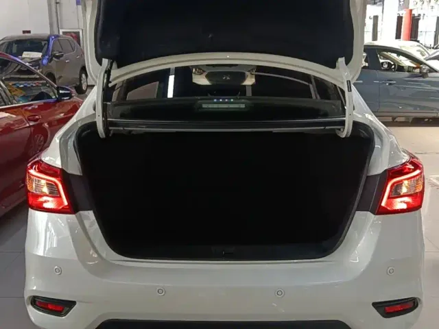 Nissan Sylphy — Фото автомобиля 18