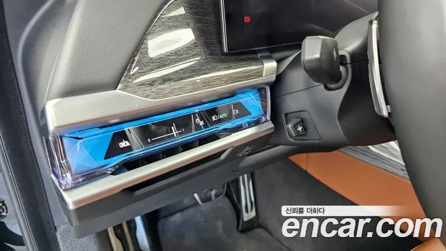 BMW i7 G70 — Фото автомобиля 28