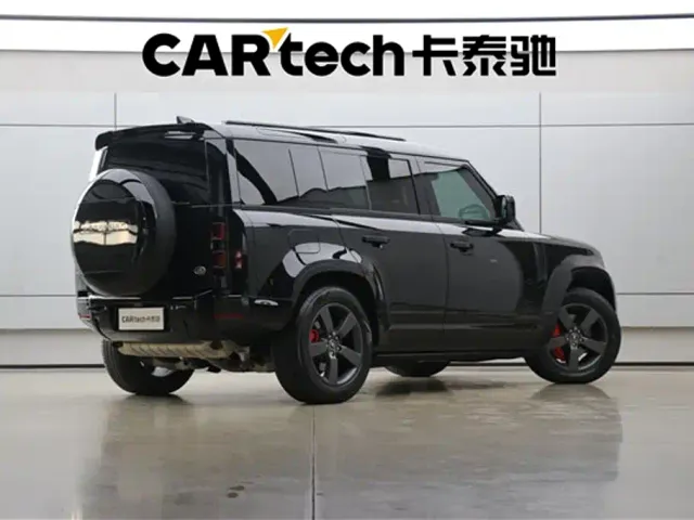 Land Rover Defender — Фото автомобиля 4