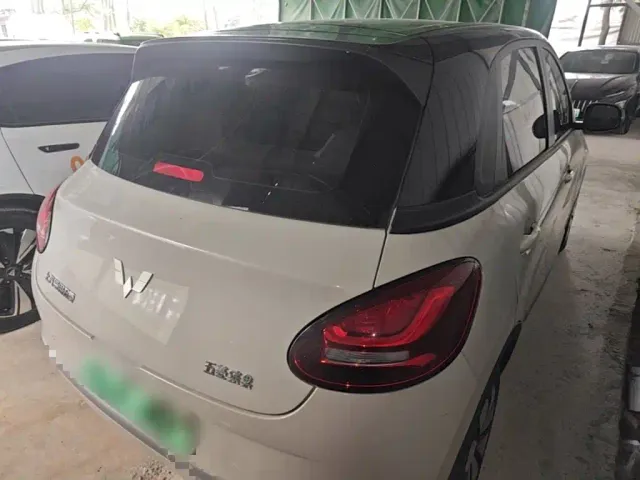 Wuling Bingo — Фото автомобиля 6