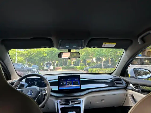 BYD Qin PLUS — Фото автомобиля 13