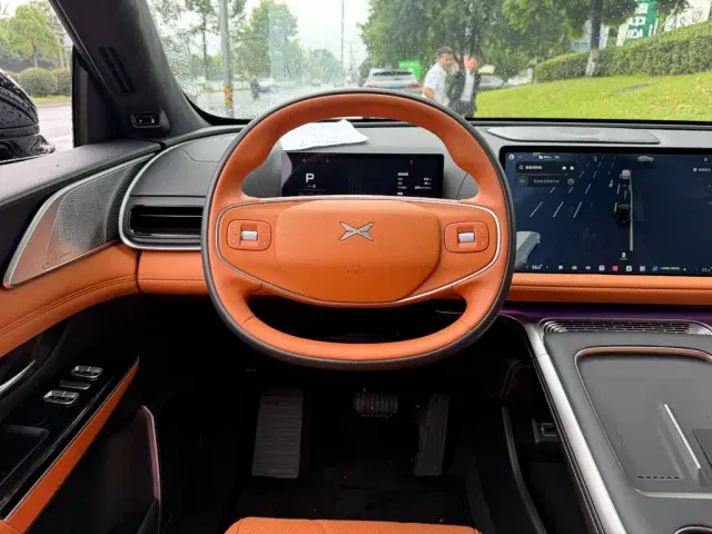 Xpeng G9 — Фото автомобиля 14